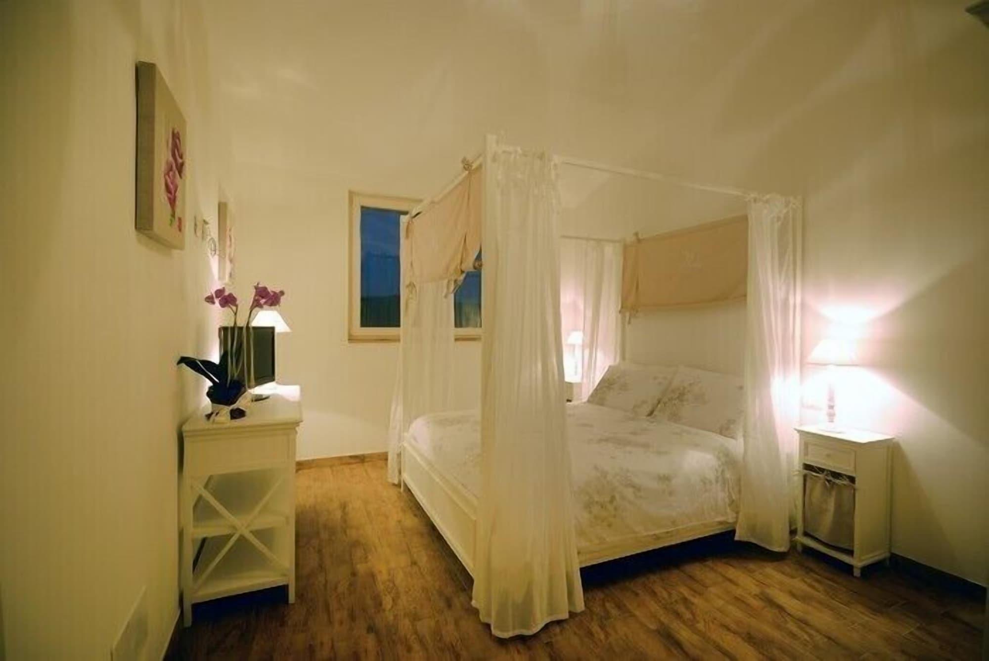 Pietriccio Rosso Hotel La Campigliola Екстериор снимка