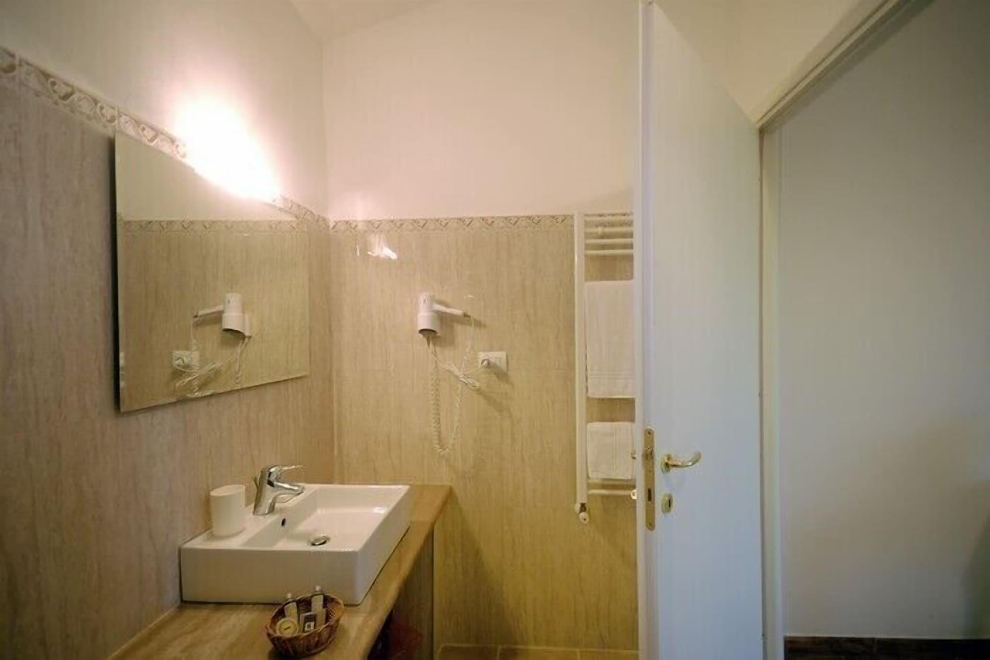 Pietriccio Rosso Hotel La Campigliola Екстериор снимка